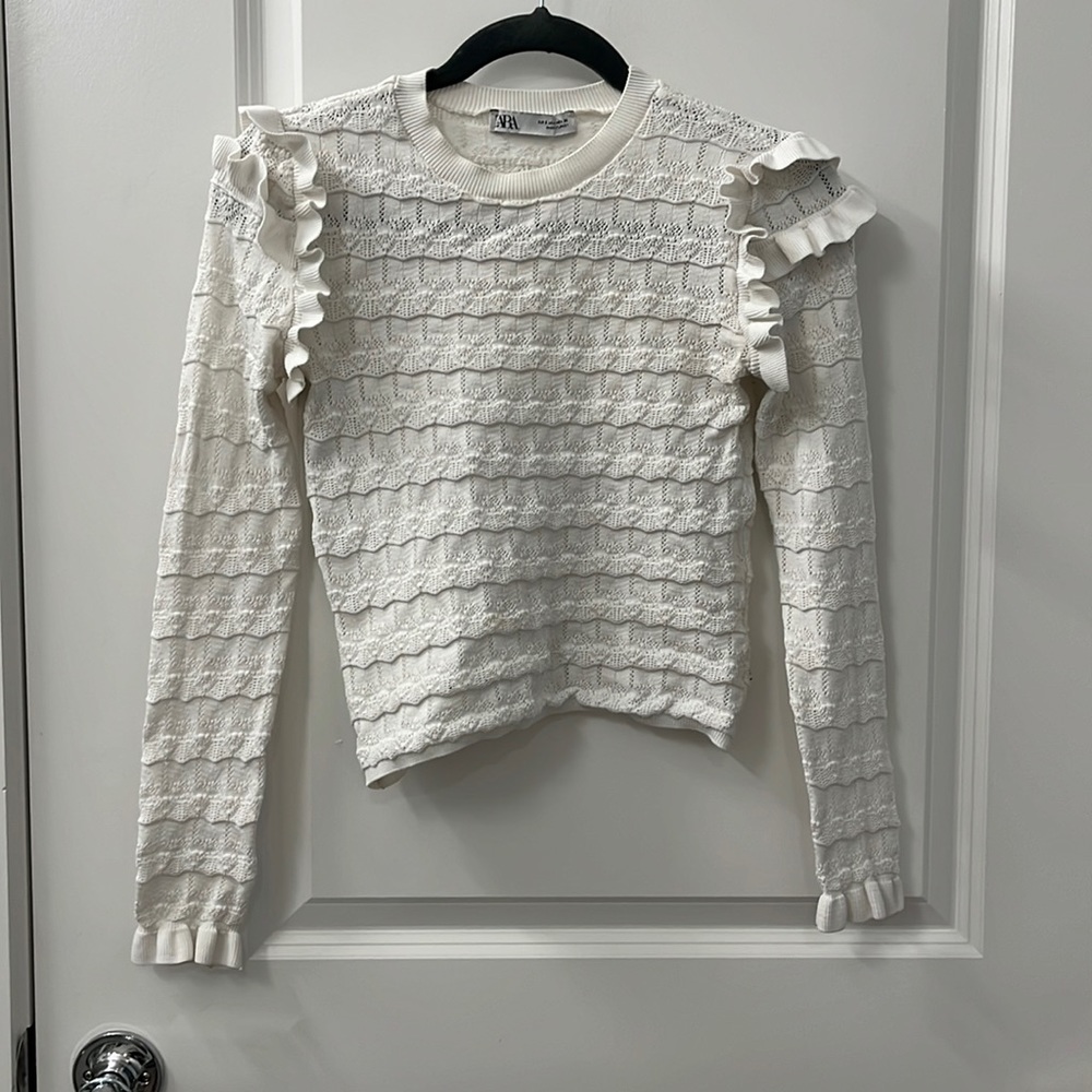 Zara Ruffle Top - Picture 2 of 5